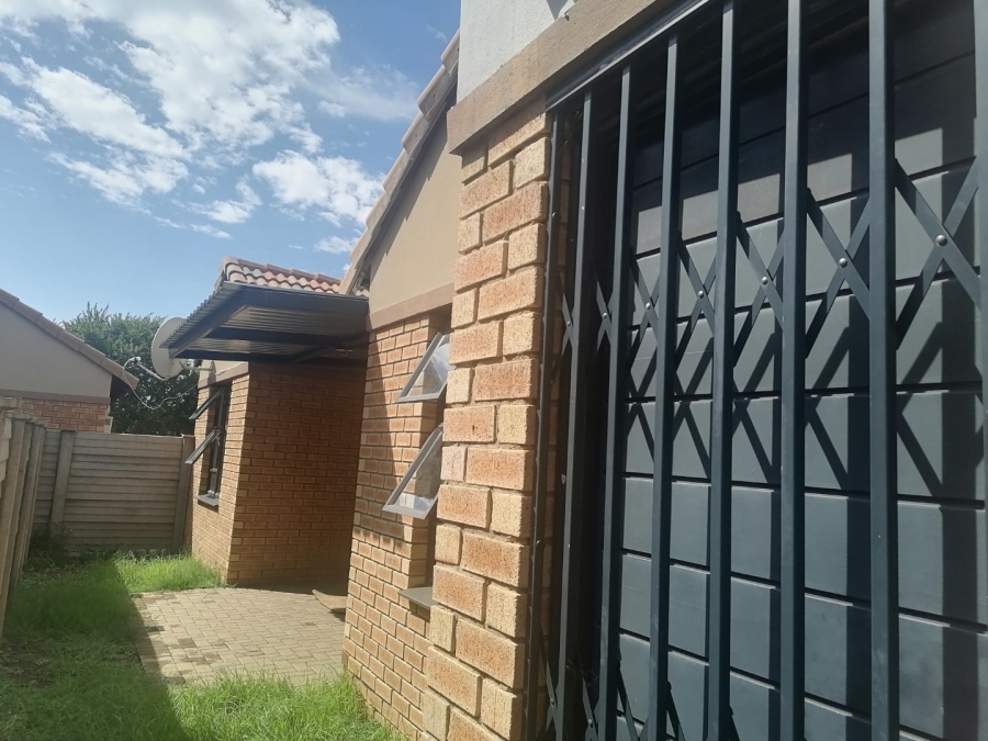 To Let 3 Bedroom Property for Rent in Douglas Valley Free State